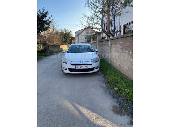 Sahibinden Citroen C5 1.6 e-HDi Confort 2012 Model  198.000 km Beyaz