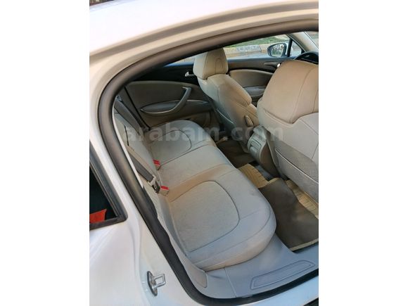 Sahibinden Citroen C5 1.6 e-HDi Confort 2012 Model  198.000 km Beyaz