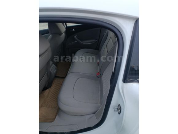 Sahibinden Citroen C5 1.6 e-HDi Confort 2012 Model  198.000 km Beyaz