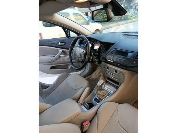 Sahibinden Citroen C5 1.6 e-HDi Confort 2012 Model  198.000 km Beyaz