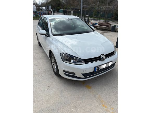 SAHİBİNDEN DEĞİŞENSİZ, BOYASIZ, 76 BİN KM DE EMSALSİZ 2016 VW GOLF
