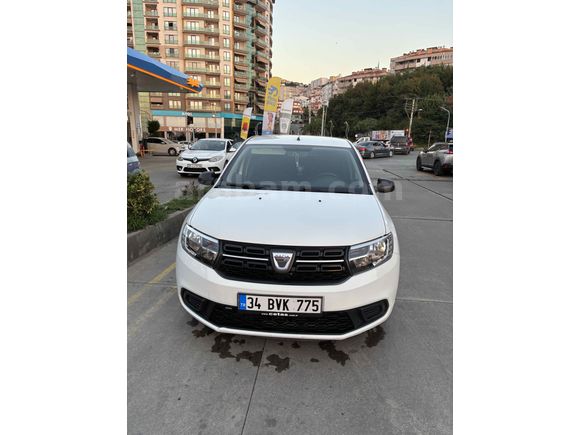 Sahibinden Dacia Sandero 1.0 Ambiance 2019 Model  120.000 km Beyaz