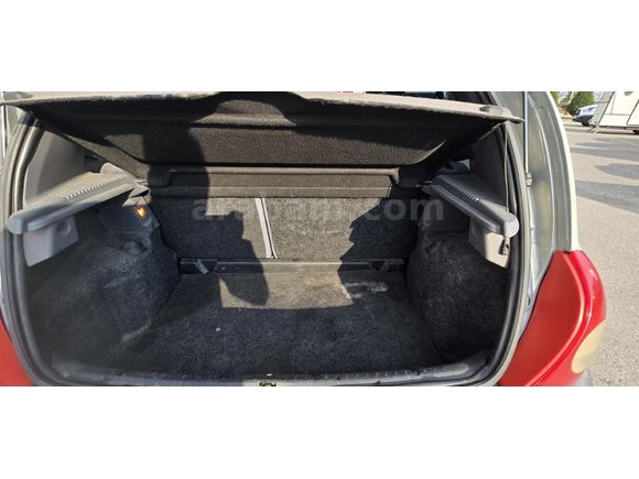 Renault Clio 1.4 RTA 215.000 Km