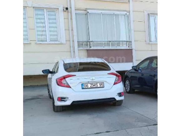 Sahibinden Honda Civic 1.6i VTEC Eco Executive 2017 Model