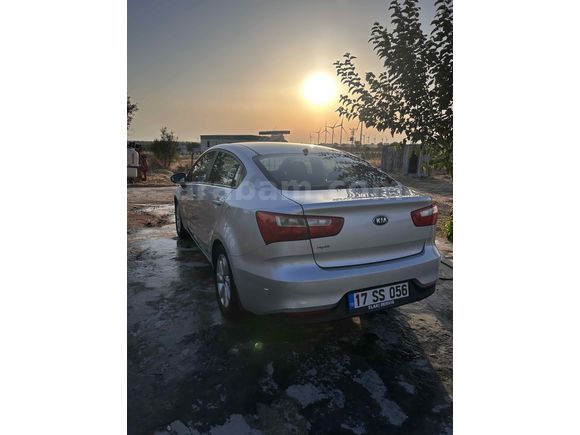 İLK SAHIBINDEN 2015 MASRAFSIZ KIA 