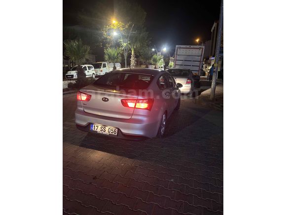 İLK SAHIBINDEN 2015 MASRAFSIZ KIA 