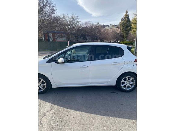 Sahibinden Peugeot 208 1.2 PureTech Active 2018 Model 