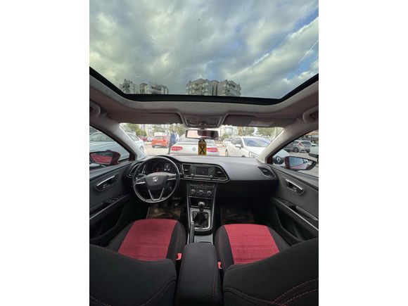 İlk sahibinden sunrooflu 16 çıkışlı Led paket leon  