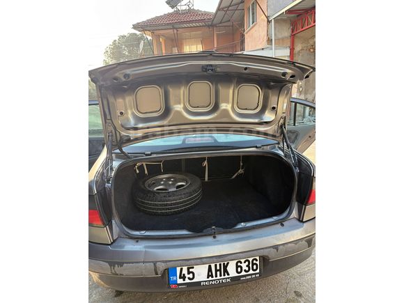 Sahibinden Renault Megane 2.0 RXT 1999 Model 