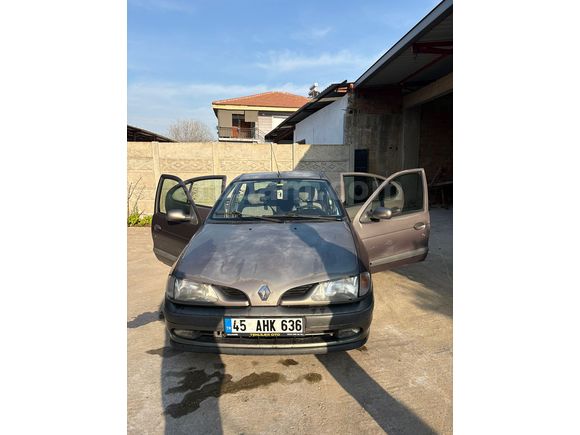Sahibinden Renault Megane 2.0 RXT 1999 Model 