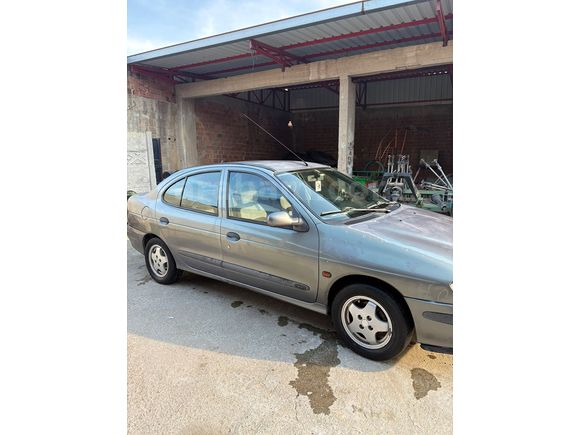 Sahibinden Renault Megane 2.0 RXT 1999 Model 
