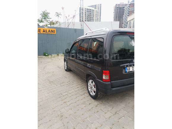 Sahibinden Peugeot Partner 2.0 HDI 2006 Model