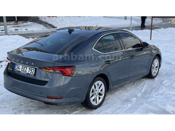 Sahibinden Skoda Octavia 1.5 e-Tec Premium 2021 Model 