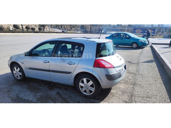 Sahibinden Renault Megane 1.6 Dynamique 2003 Model