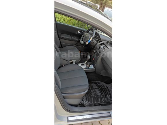 Sahibinden Renault Megane 1.6 Dynamique 2003 Model