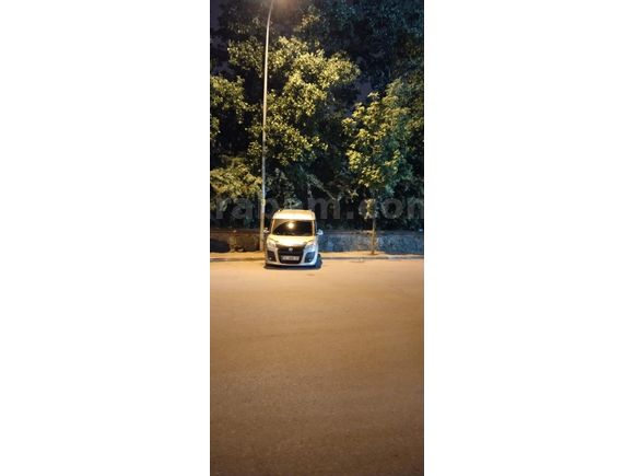 Sahibinden Fiat Doblo Combi 1.6 Multijet Premio 2011 Model