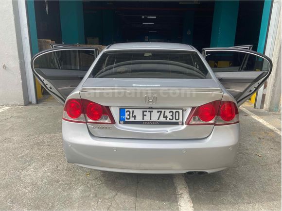 Sahibinden Honda Civic 1.6i VTEC Premium 2008 Model 