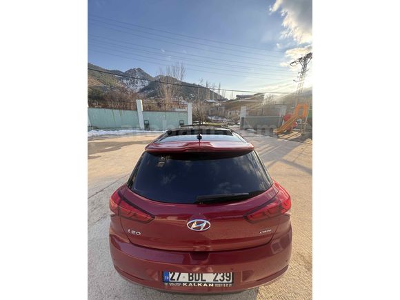 Sahibinden Hyundai i20 1.4 CRDi Style 2016 Model 
