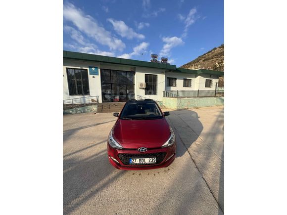 Sahibinden Hyundai i20 1.4 CRDi Style 2016 Model 