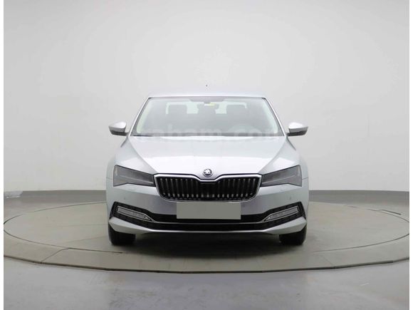 Galeriden Skoda SuperB 1.5 TSI Premium 2022 Model İstanbul