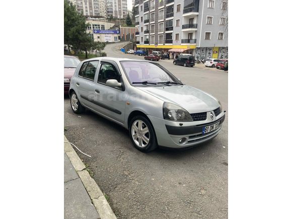 Orjinal FRANSIZ
Sahibinden Renault Clio 1.4 Privilege 2002 Model  