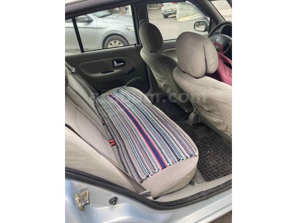 Orjinal FRANSIZ
Sahibinden Renault Clio 1.4 Privilege 2002 Model  