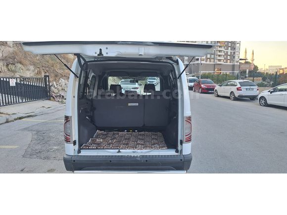 Sahibinden emsalsiz kilometrede hususi binilmiş connect 
