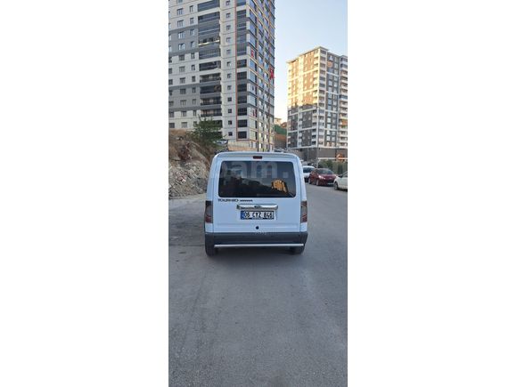 Sahibinden emsalsiz kilometrede hususi binilmiş connect 