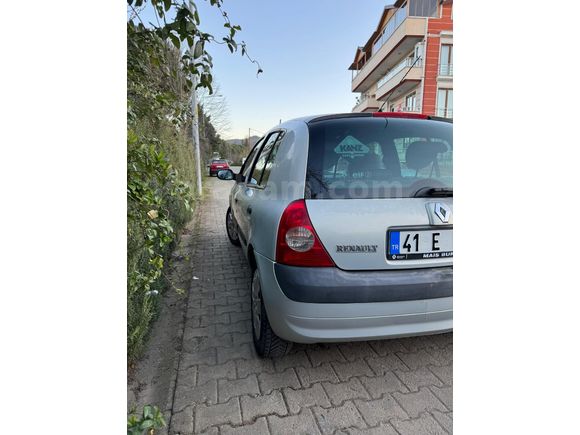 Sahibinden Renault Clio 1.2 Authentique 2004 Model  196.600 km Gri (Gümüş)