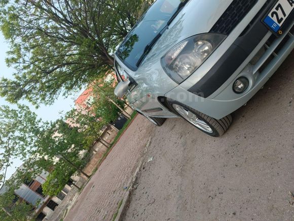 Sahibinden Renault Clio 1.2 Authentique 2002 Model
