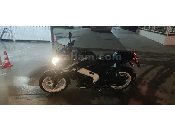 Bajaj Pulsar NS200 – Temiz, Bakımlı, Sorunsuz