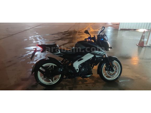 Bajaj Pulsar NS200 – Temiz, Bakımlı, Sorunsuz