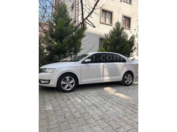 Sahibinden Skoda Rapid 1.6 TDI Spaceback Style 2016 Model 