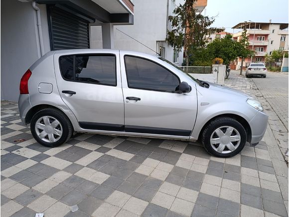 2012 model 1.2 16 V Dacia Sandero Ambiance LPG'li
