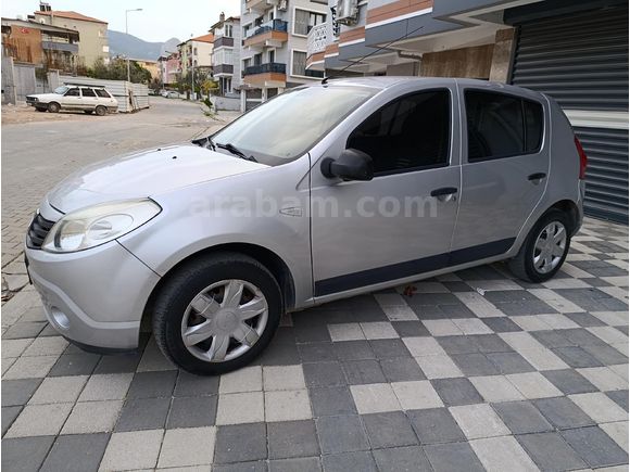 2012 model 1.2 16 V Dacia Sandero Ambiance LPG'li