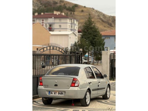 Sahibinden Renault Clio 1.4 RNA 2001 Model 