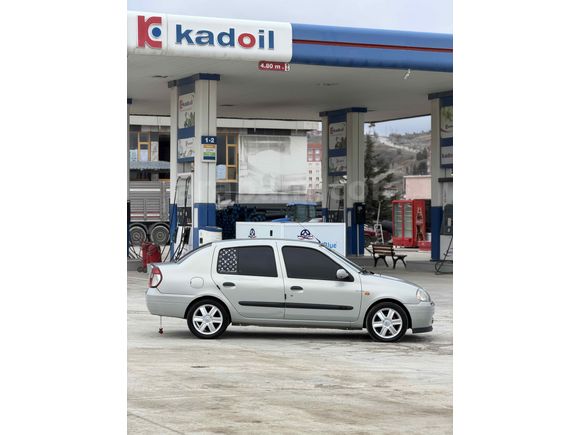 Sahibinden Renault Clio 1.4 RNA 2001 Model 