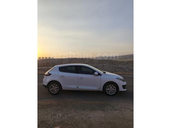 Sahibinden Renault Megane 1.5 dCi Touch 2015 Model