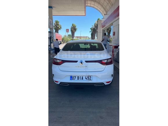 Sahibinden Renault Megane 1.3 TCe Joy Comfort 2023 Model 