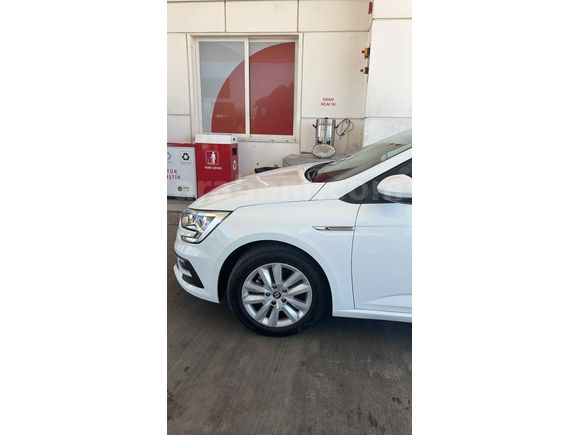 Sahibinden Renault Megane 1.3 TCe Joy Comfort 2023 Model 