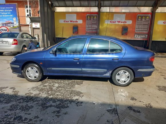 Galeriden Renault Megane 1.6 1998 Model Ankara