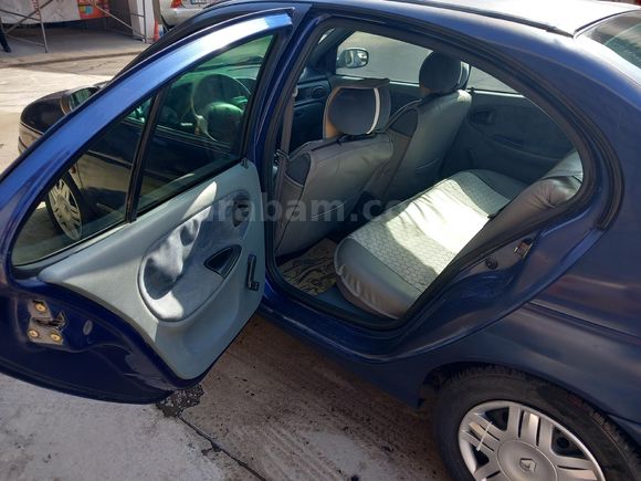 Galeriden Renault Megane 1.6 1998 Model Ankara