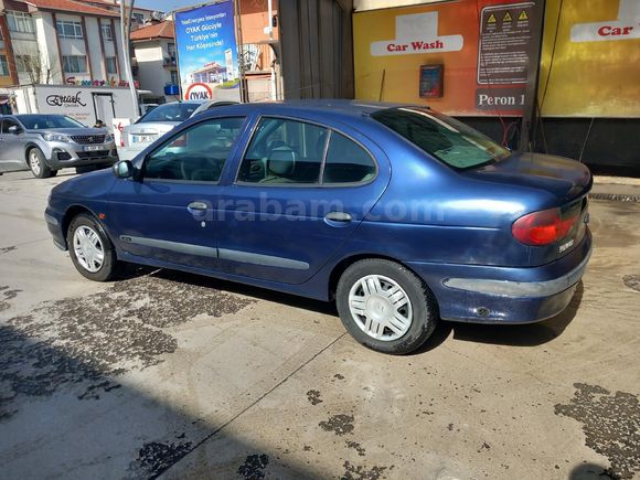 Galeriden Renault Megane 1.6 1998 Model Ankara