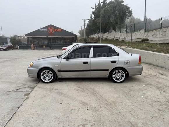 Sahibinden Hyundai Accent 1.5 CRDi Admire  (Gümüş)