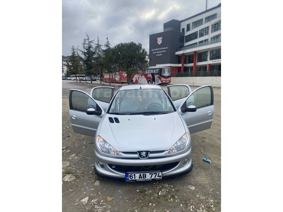 Sahibinden Peugeot 206 1.4 HDi X-line 2005 Model 