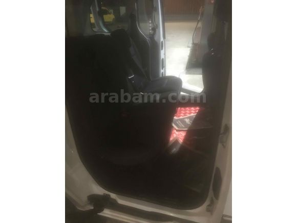 Sahibinden Renault Kangoo Multix 1.5 dCi Touch 2015 Model 