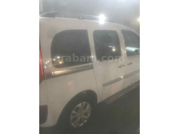 Sahibinden Renault Kangoo Multix 1.5 dCi Touch 2015 Model 