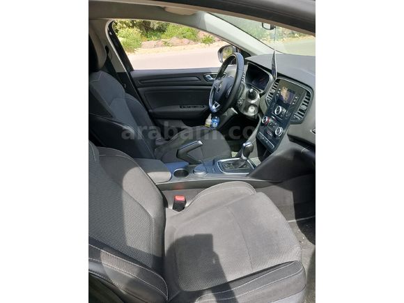 Sahibinden Renault Megane 1.3 TCe Joy 2021 Model
