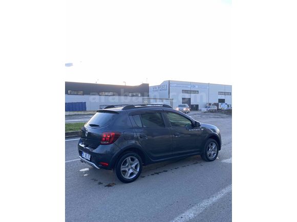 Sahibinden Dacia Sandero 1.5 dCi Stepway 2017 Model 