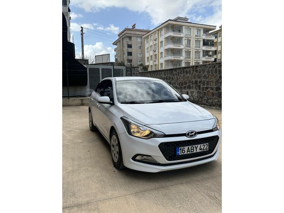 Sahibinden Hyundai i20 1.4 CRDi Jump 2018 Model  208.500 km Beyaz